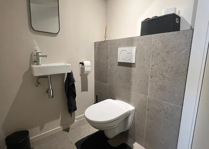 Christina's 2bed-first Floor 4 Min From 奥斯滕德