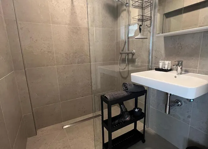 Christina's 2bed-first Floor 4 Min From Ostend